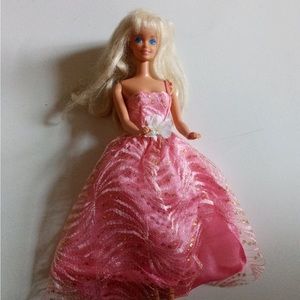 Vintage BARBIE doll in pink princess dress